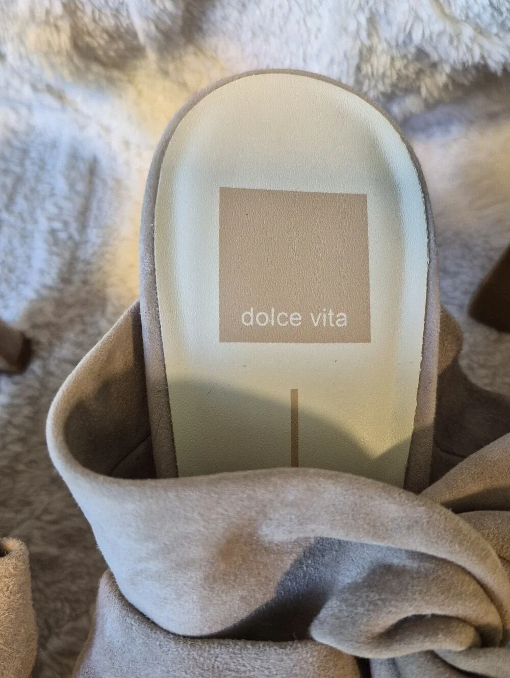 NEW Dolce Vita Kelsy Heels Suede Slip On Mules Beige Nude Pointed Toe Size 10